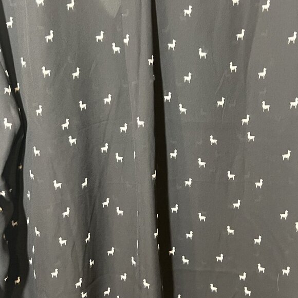 Banana Republic Womens Black Button-Up blouse Shirt With White Llama Print XL - Picture 6 of 6
